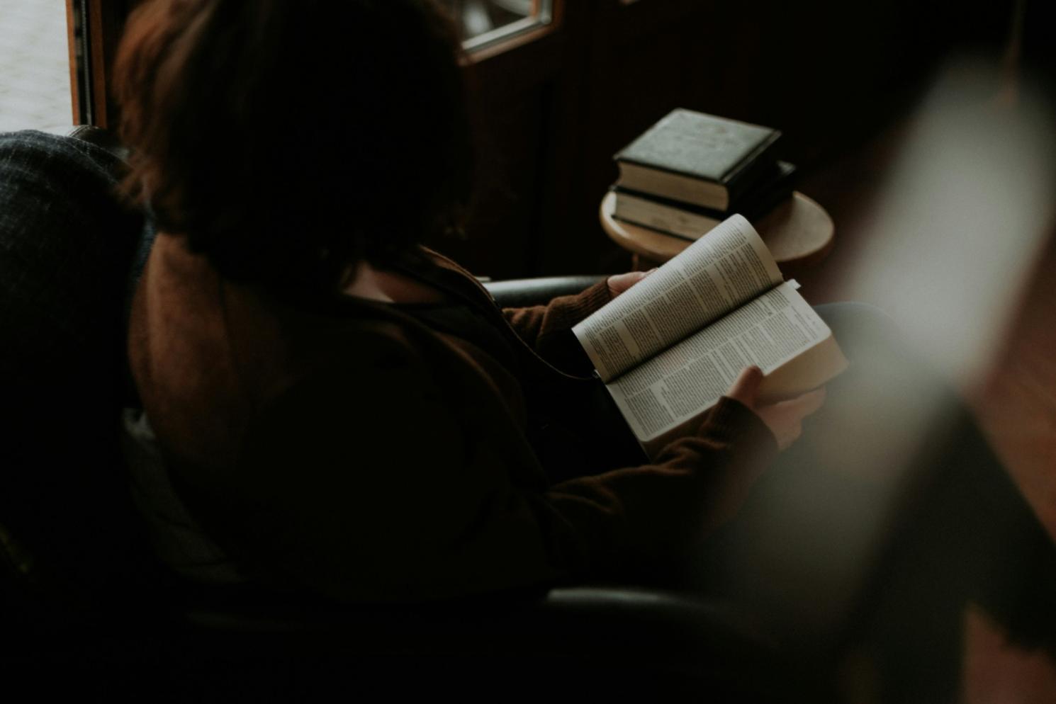 ziravexilno team collaborating on financial planning solutions